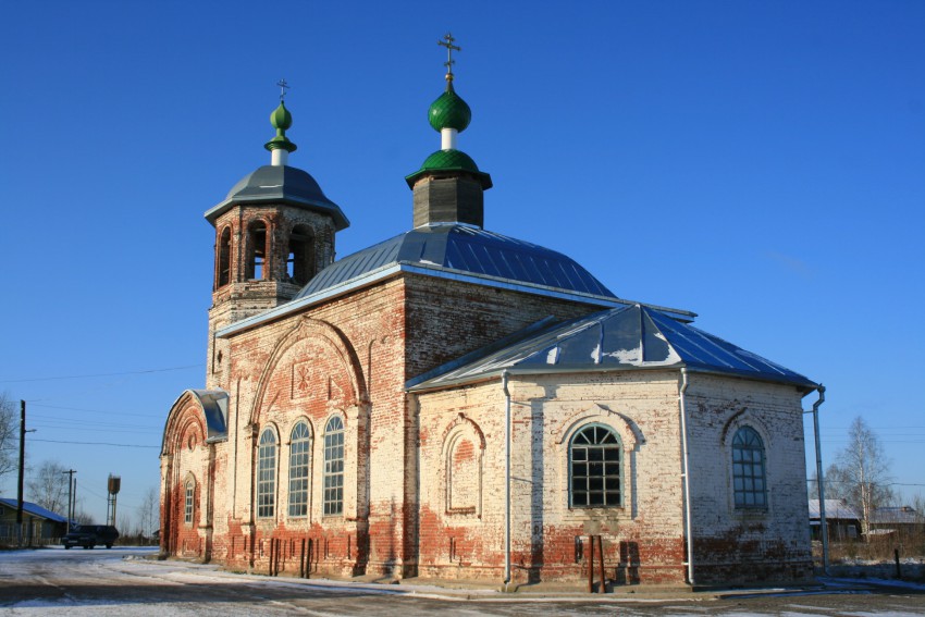 Церковь Троицы Живоначальной в селе Слудка.