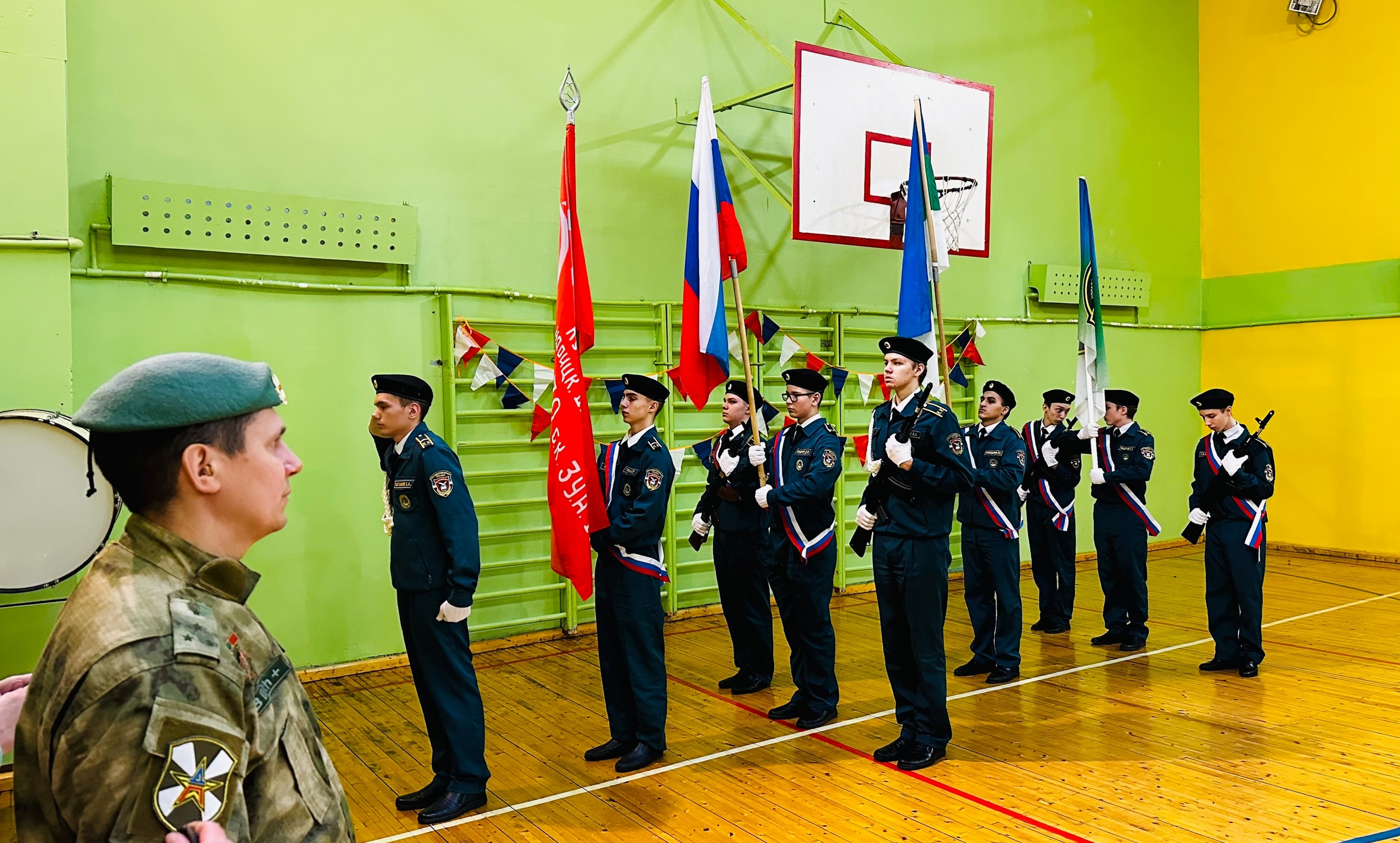 Акция Знамя Победы стартовала в сельском поселении Зеленец.