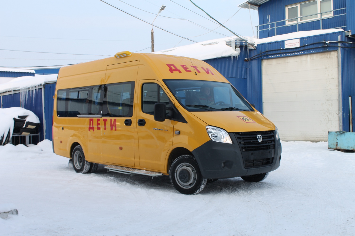 Для дошкольников села Часово купили автобус на 8 мест.