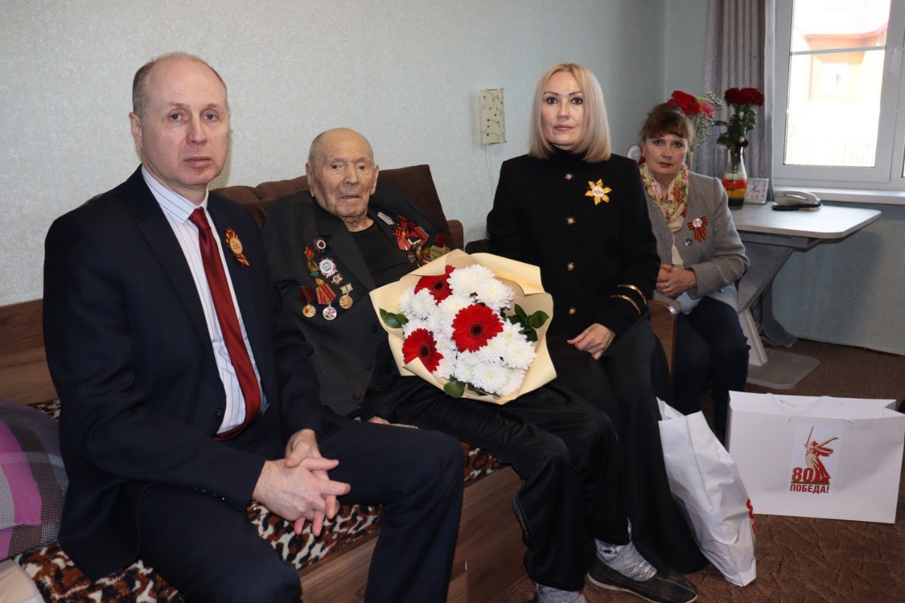 С Днём Победы, ветеран! .