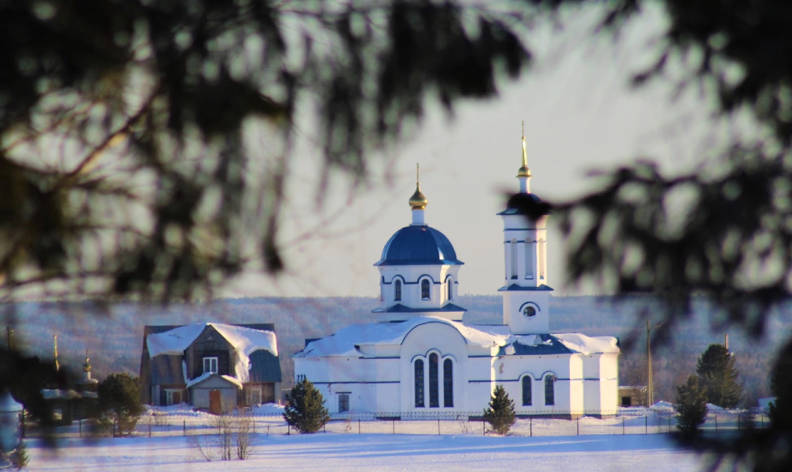 Село Ыб («Ыб» в переводе с коми - «возвышенность»).