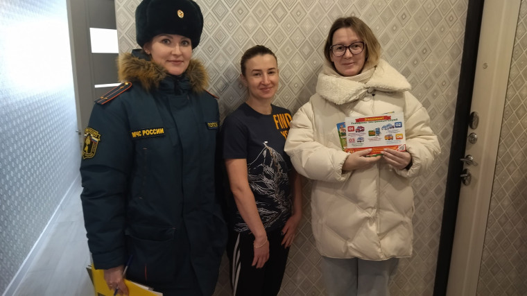 В Сыктывдинском районе продолжается активная работа по оборудованию мест проживания семей, находящихся в трудной жизненной ситуации и в социально-опасном положении, а также многодетных семей важным оборудованием для предупреждения пожаров и гибели людей. В Сыктывдинском районе продолжается активная работа по оборудованию мест проживания семей, находящихся в трудной жизненной ситуации и в социально-опасном положении, а также многодетных семей важным оборудованием для предупреждения пожаров и гибели людей.
