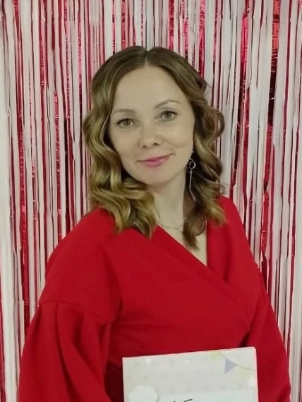 Директор Детско-юношеского центра села Зеленец признана одним из лучших наставников непроизводственной сферы. Директор Детско-юношеского центра села Зеленец признана одним из лучших наставников непроизводственной сферы.