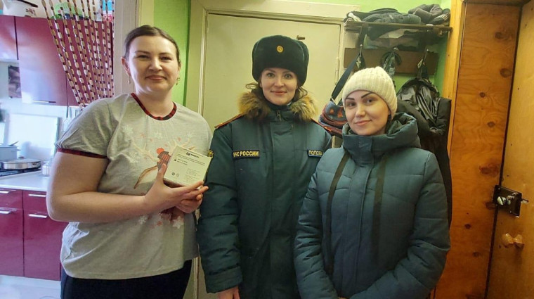 Пожарный извещатель в дом. Пожарный извещатель в дом.