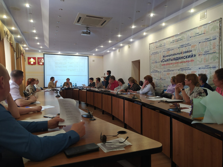 В Сыктывдинском районе состоялось заседание бюджетной комиссии по отбору народных проектов на 2024 год.